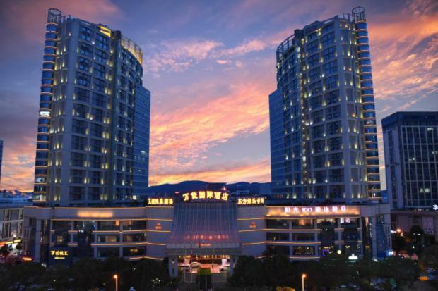 Wanjia International Hotel Quanzhou  Bagian luar foto
